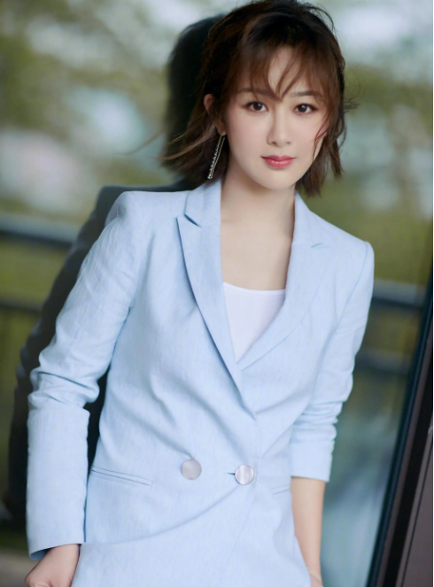 楊紫首家文化傳媒公司成立 持股90%擔任